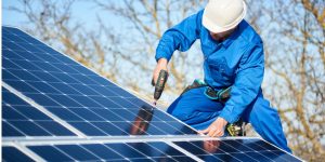 Installation Maintenance Panneaux Solaires Photovoltaïques à Neyron